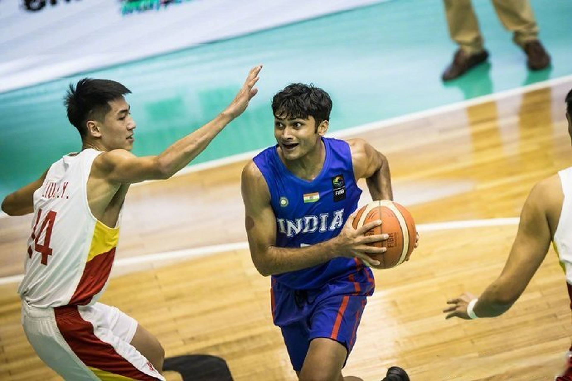 爱游戏APP-印度篮球联赛屡次获得好评，发展迅猛