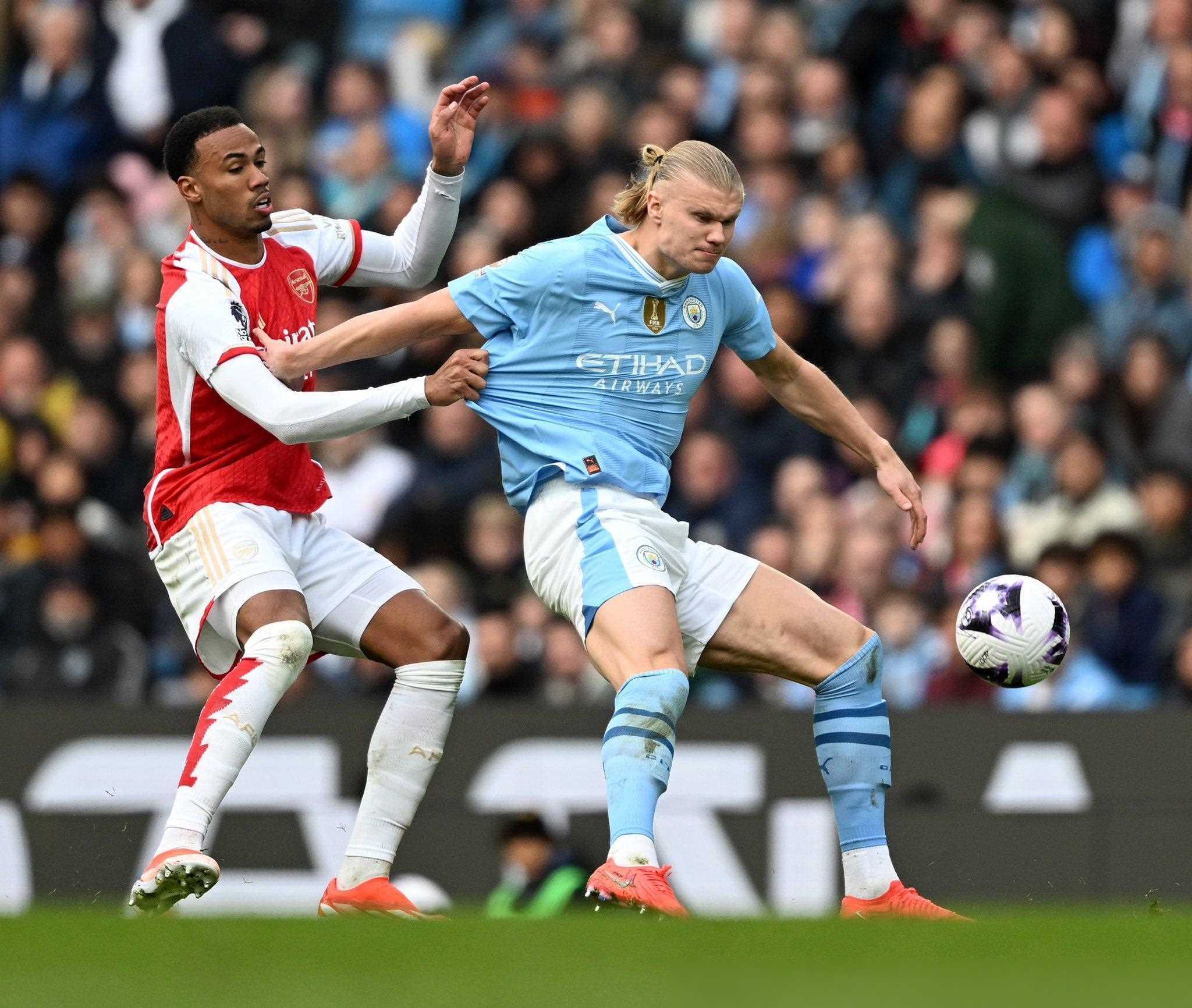 爱游戏体育官网-曼联翻盘乌拉圭，姆巴佩制霸全场