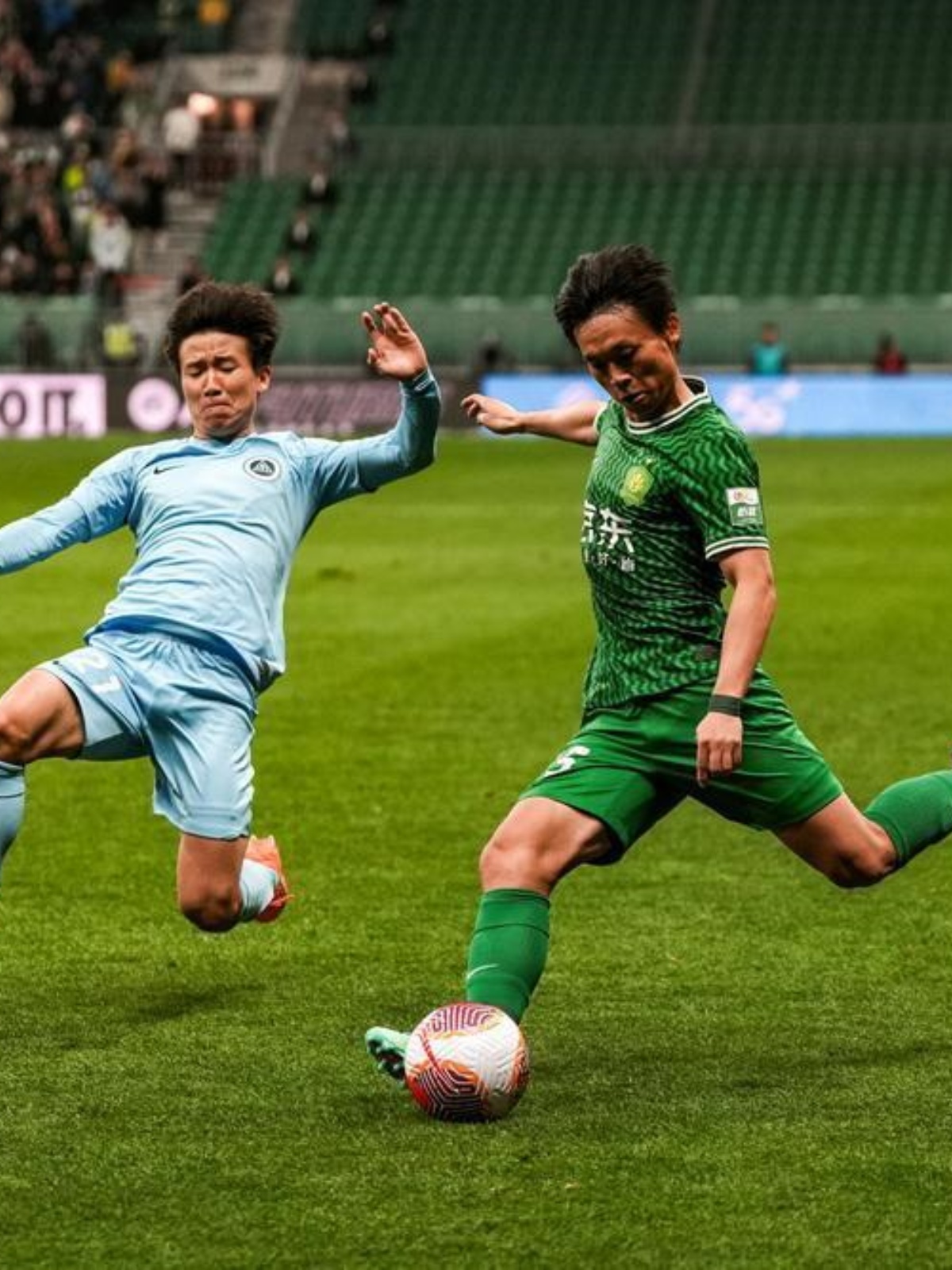 战术调整奏效，球队抢得关键一胜的简单介绍