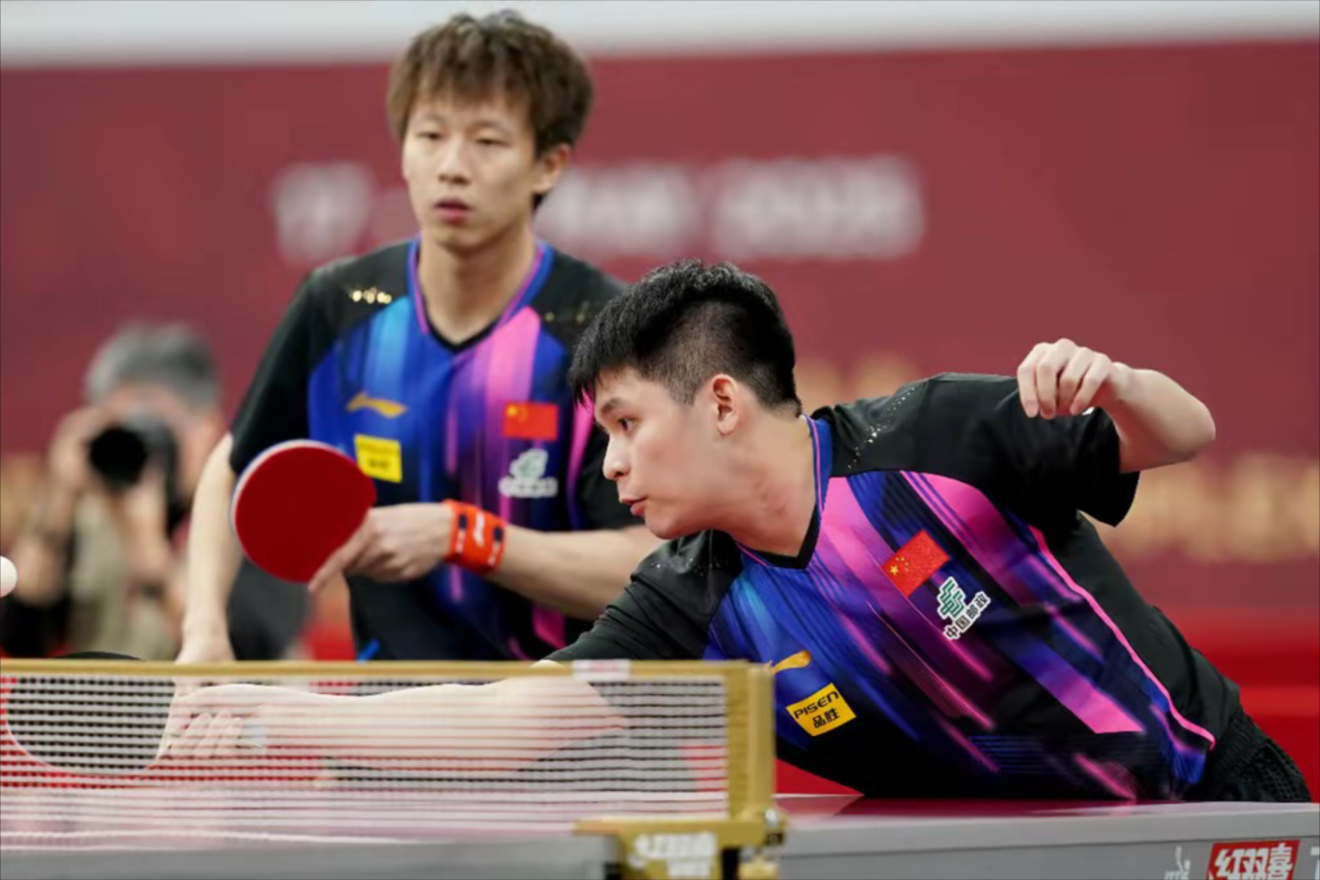 爱游戏娱乐-韩国队鏖战德国队，林高远扛起全队